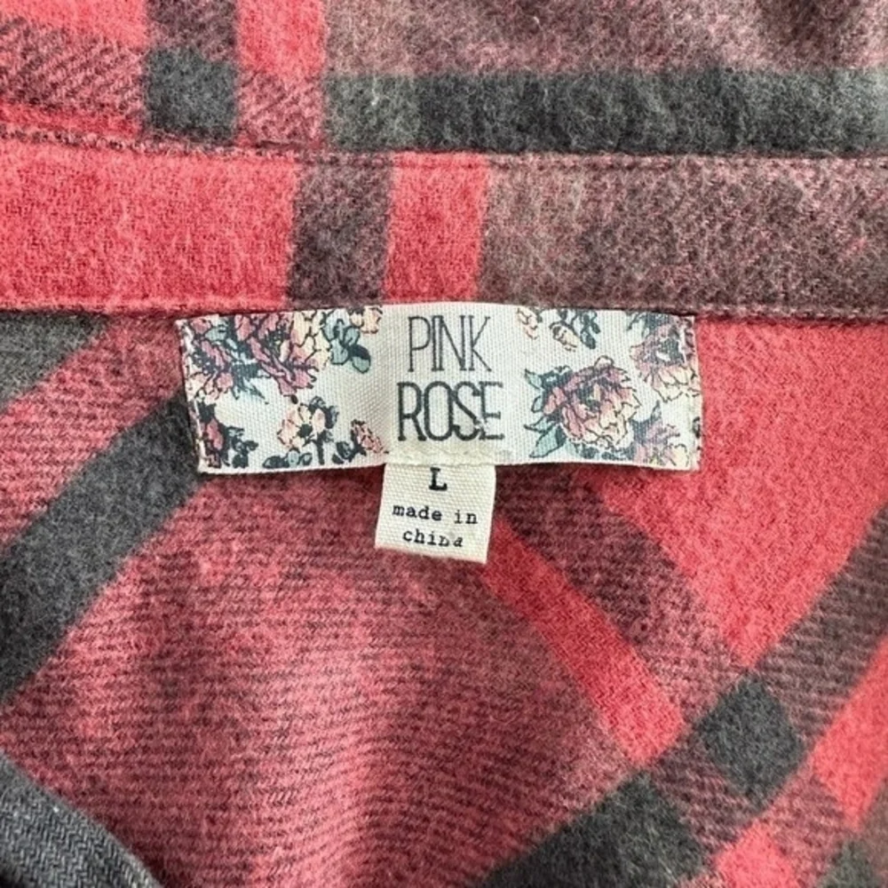 Pink Rose Women's Plaid Boyfriend Shirt L Red Grey Black Buffalo Check Cotton VG - Picture 10 of 10